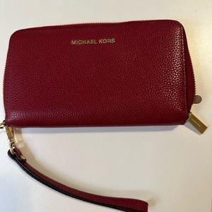 MICHAEL KORS Wristlet Wallet Large Flat Multi Function Phone Case